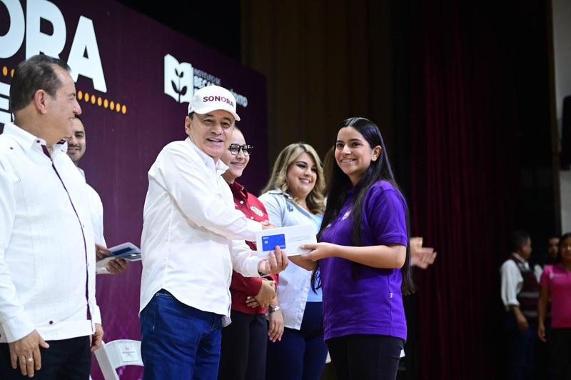Beneficiamos a más de 110 mil estudiantes con el programa de becas más grande de la historia en Sonora: Alfonso Durazo