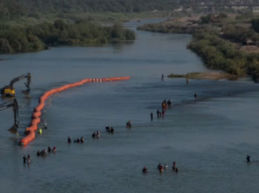 Juez ordena a Texas remover el ‘muro flotante’ de boyas sobre el río Bravo