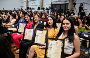 Refrenda Gobernador Durazo compromiso con la educación al encabezar ceremonia del 82 aniversario de la Unison