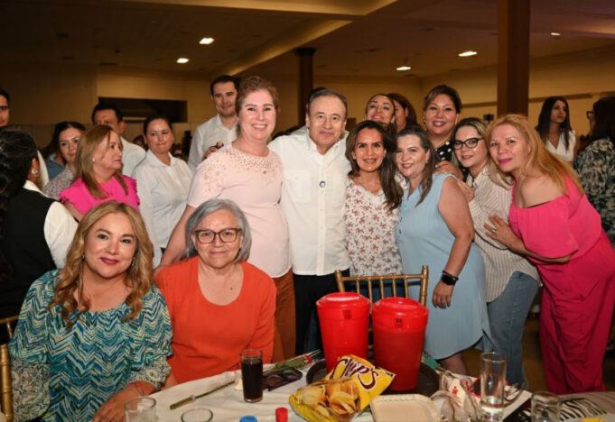 Gobernador Durazo reconoce labor de 3 mil madres trabajadoras al servicio del Gobierno de Sonora