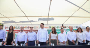 Gobierno de Sonora encabeza desfile por el Día del Trabajo