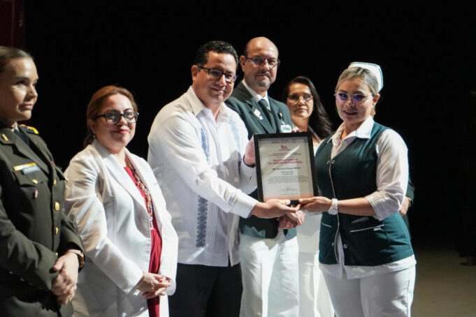 Reconoce Gobierno de Sonora la labor del personal de enfermería en su día