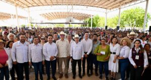 Gobernador Durazo cumple a más de 2 mil 600 familias del sur con entrega de tarjetas para fortalecer su economía