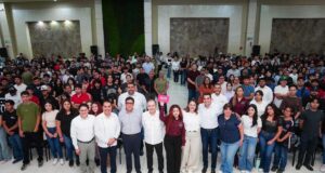 Gobernador Durazo impulsa la transformación de Nogales con más de mil becas universitarias y modernización carretera