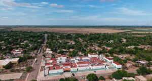 Gobernador Durazo logra certificación de Cofepris para primer Consultorio Tradicional Indígena de México en Vícam