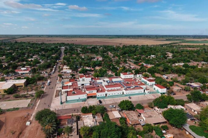 Gobernador Durazo logra certificación de Cofepris para primer Consultorio Tradicional Indígena de México en Vícam