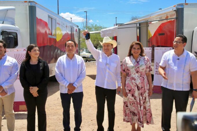 Gobernador Durazo acerca servicios de salud a comunidades rurales con ocho nuevas Clínicas Móviles