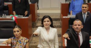 Rinden protesta personas juzgadoras ante el Congreso de Sonora