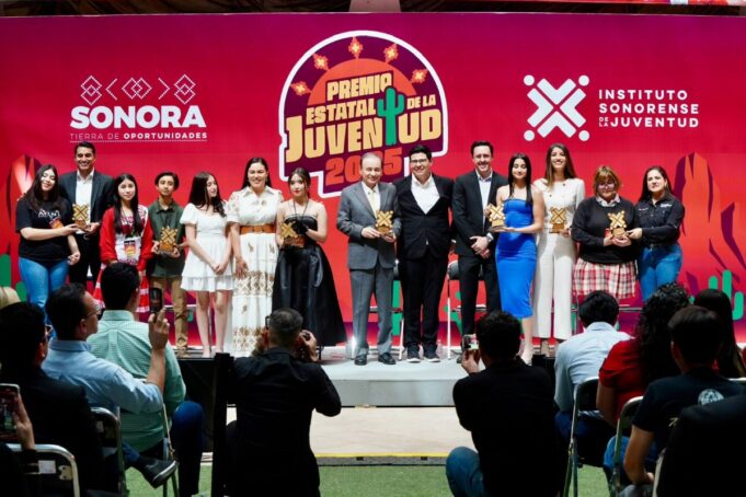 Durazo amplía el Premio Estatal de la Juventud: más jóvenes reconocidos y premio de 200 mil pesos