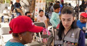 Acerca Salud Sonora vacunación contra el sarampión y servicios médicos gratuitos a sonorenses