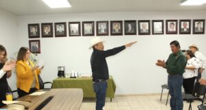 Participa Congreso del Estado en toma de protesta de regidor en Carbó