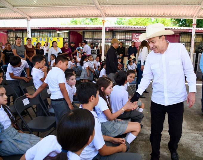 Lleva Gobernador Durazo becas, obras y servicios gratuitos a miles de familias de la sierra sonorense