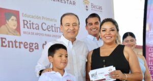 Arranca Gobernador Durazo entrega de becas Rita Cetina para alumnas y alumnos de primarias públicas