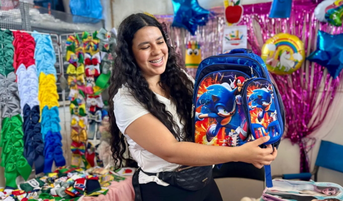 Bazar Escolar de DIF beneficia economía de familias para siguiente regreso a clases