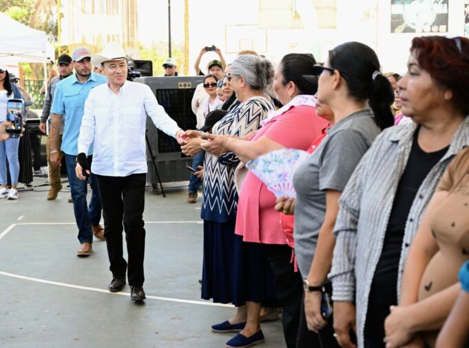 Gobernador Durazo entrega segundo pago de Tarjeta de Oportunidades: beneficia a 16 mil familias Gobernador Durazo entrega segundo pago de Tarjeta de Oportunidades: beneficia a 16 mil familias