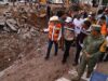 Gobernador Durazo implementa acciones inmediatas por lluvias extraordinarias en Nogales - El mandatario estatal realizó un recorrido de supervisión por los principales puntos de Nogales que resultaron afectados por las lluvias de este fin de semana, para dar inicio a las acciones de remediación, acompañado por autoridades de los tres niveles de gobierno. - El Gobierno de Sonora llamó a la población a mantenerse atenta a información oficial y a seguir las recomendaciones de Protección Civil en esta temporada de lluvias. *Nogales, Sonora; 19 de julio de 2026.-* El gobernador Alfonso Durazo Montaño encabezó un recorrido de supervisión por diversas zonas de Nogales que resultaron afectadas por las lluvias extraordinarias registradas este fin de semana, junto a autoridades de los tres órdenes de gobierno con el fin de mantener una coordinación permanente, evaluar daños e iniciar de inmediato con las acciones de remediación de infraestructura impactada. Con estas acciones inmediatas entre autoridades estatales, federales, y municipales, se busca proteger la integridad de las familias de la frontera, supervisar los trabajos de atención, hacer una evaluación de los daños, y fortalecer medidas que permitan salvaguardar a la población. El gobernador Durazo señaló que, con respaldo de la presidenta Claudia Sheinbaum, todas las corporaciones involucradas trabajan coordinadamente para brindar una respuesta oportuna a la ciudadanía, privilegiando la protección a la vida, la atención a las familias, y el restablecimiento de las condiciones de seguridad en zonas afectadas. Añadió que en los acontecimientos de este fin de semana, se registraron 73 milímetros de lluvia en un lapso no mayor a 40 minutos, un fenómeno que no se presentaba en el municipio desde hace décadas. De igual forma, dio a conocer que las obras de la avenida Tecnológico han resistido técnicamente, en tanto que los daños registrados en distintos puntos obedecen a la cantidad de agua y la fuerza con la que corría. “Vamos a ayudar en todo lo que tiene que ver con la infraestructura del municipio y con las afectaciones a la gente. Nuestra presidenta tuvo la preocupación el día de ayer por la tarde me buscó, le informé cuál era la situación y obviamente contamos también con su respaldo”, indicó. Ante la presencia de lluvias, las autoridades recomendaron a la población evitar cruzar ríos, arroyos o vialidades inundadas, ya sea caminando o en vehículo, debido al riesgo que representa el incremento repentino del nivel del agua y la fuerza de la corriente. El gobernador Alfonso Durazo reiteró su compromiso por trabajar de forma coordinada entre los tres órdenes de gobierno para proteger a la población y atender oportunamente cualquier situación de riesgo, privilegiando siempre la prevención y la seguridad de las y los sonorenses.